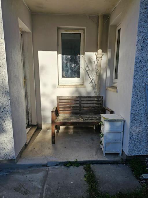 Oxgang'S Shabby Chic Apartment Edinburgh Bagian luar foto