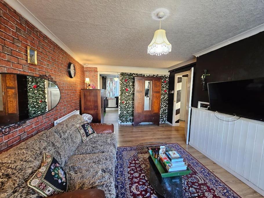 Oxgang'S Shabby Chic Apartment Edinburgh Bagian luar foto